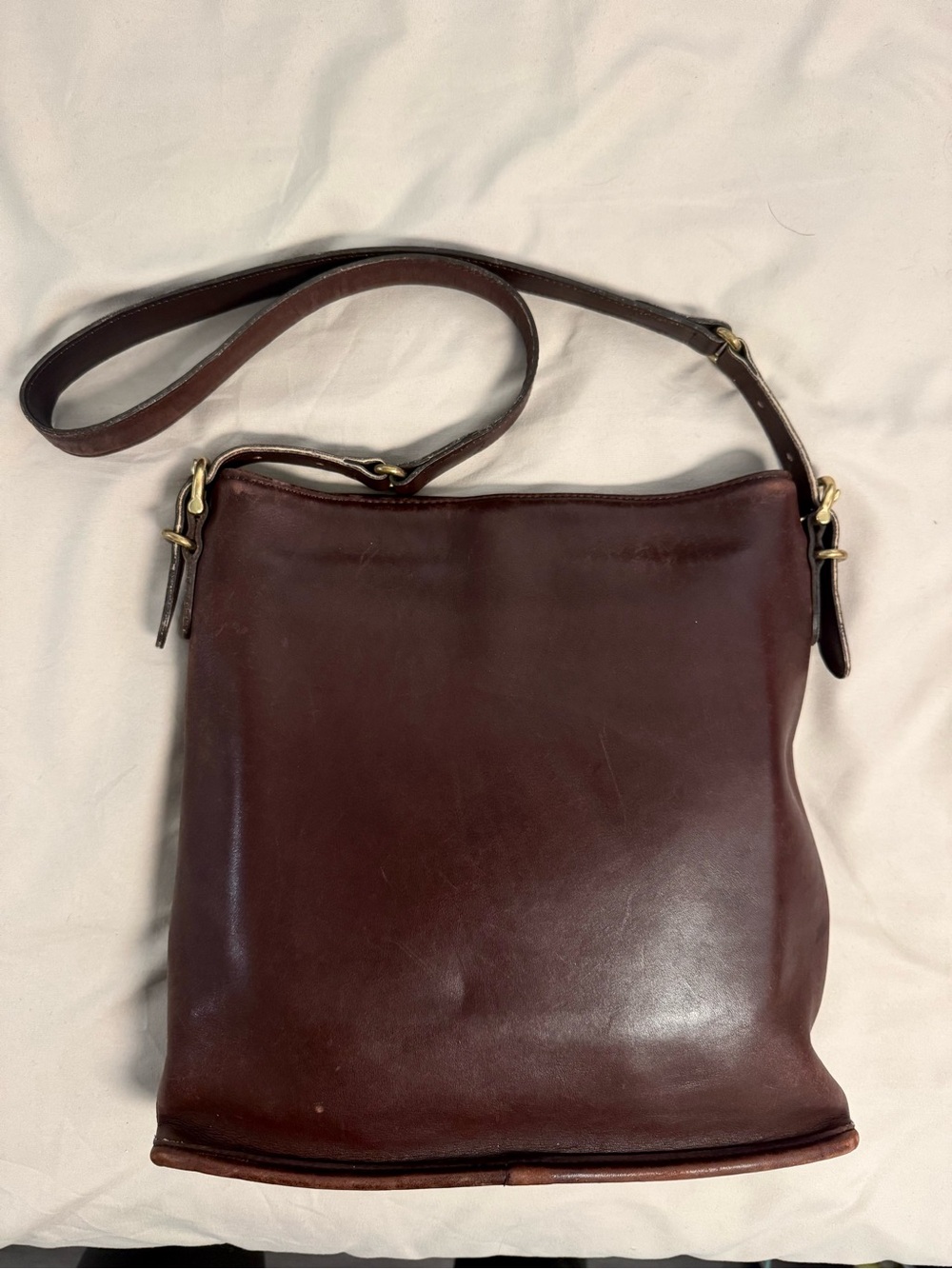 Vintage Coach Equestrian Slim Bucket Bag Style 9806